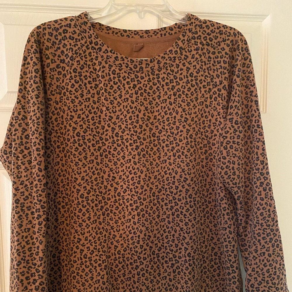 Loft Lou & Grey Leopard sweatshirt M Medium